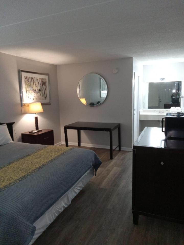 ווינצ'סטר Apm Inn And Suites מראה חיצוני תמונה