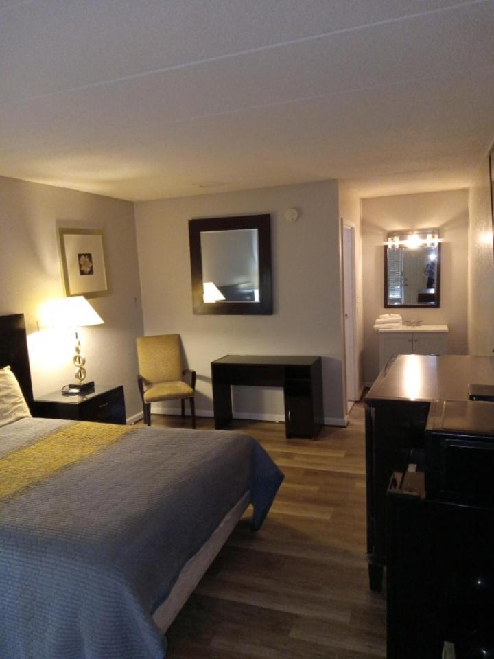 ווינצ'סטר Apm Inn And Suites מראה חיצוני תמונה