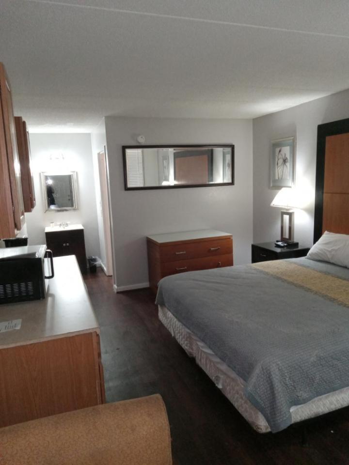 ווינצ'סטר Apm Inn And Suites מראה חיצוני תמונה