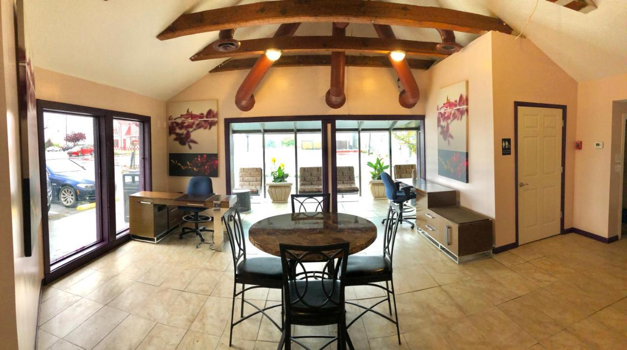 ווינצ'סטר Apm Inn And Suites מראה חיצוני תמונה