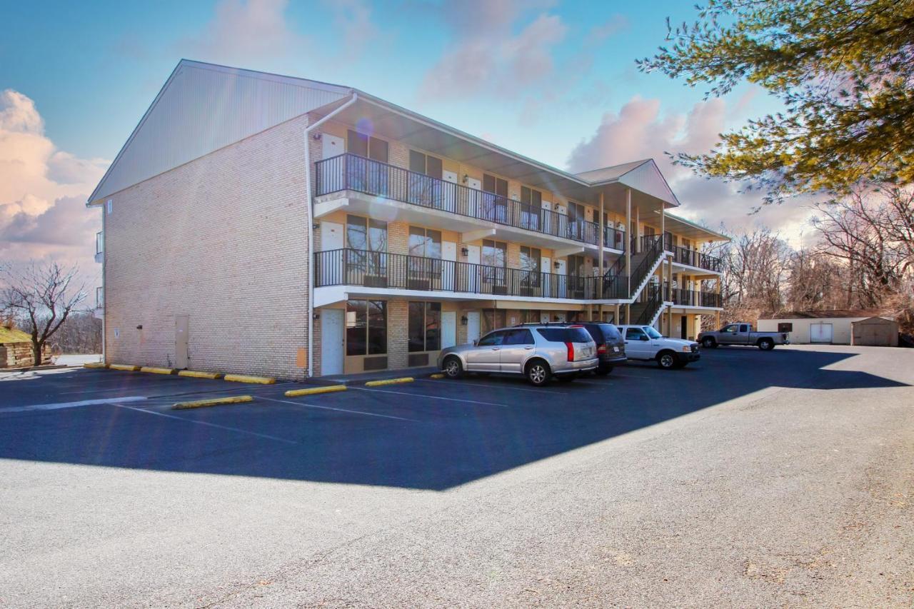 ווינצ'סטר Apm Inn And Suites מראה חיצוני תמונה
