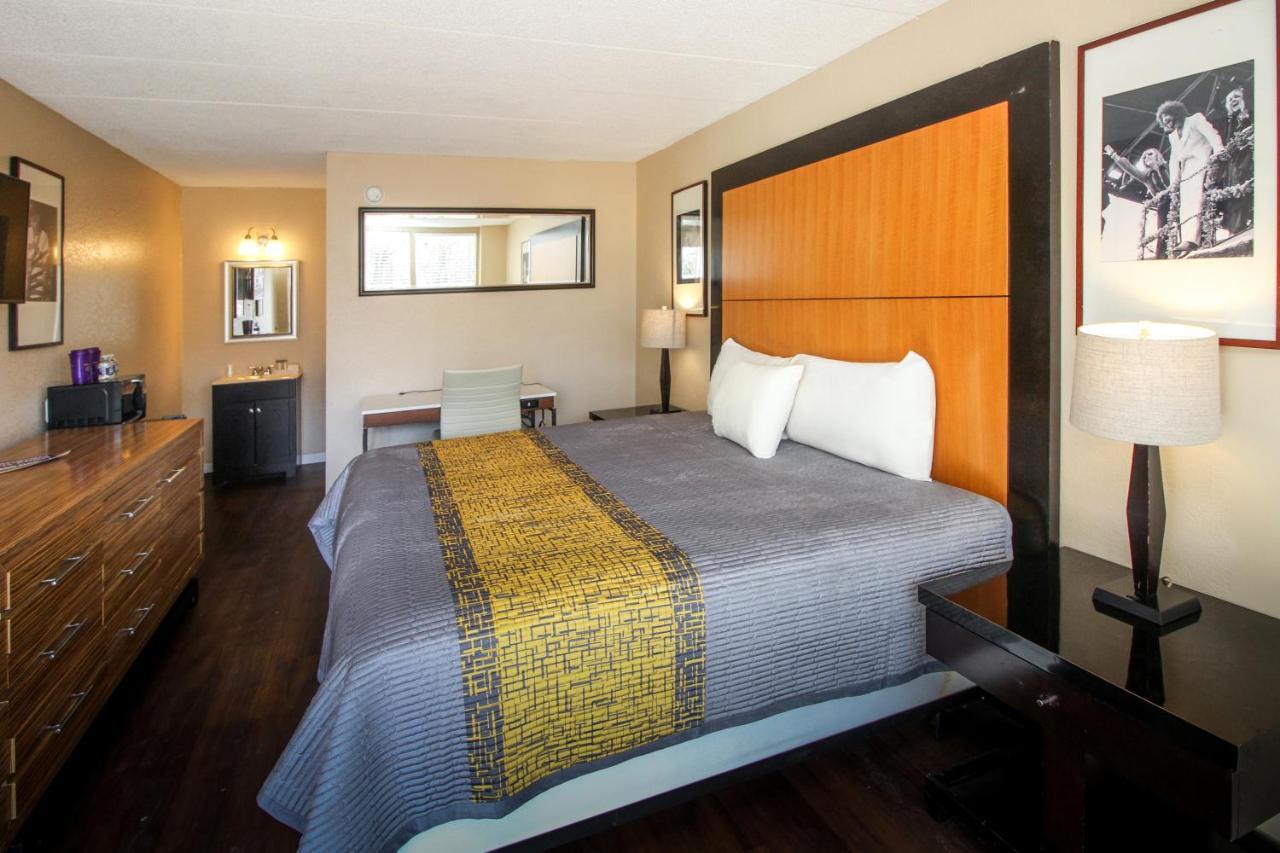 ווינצ'סטר Apm Inn And Suites מראה חיצוני תמונה